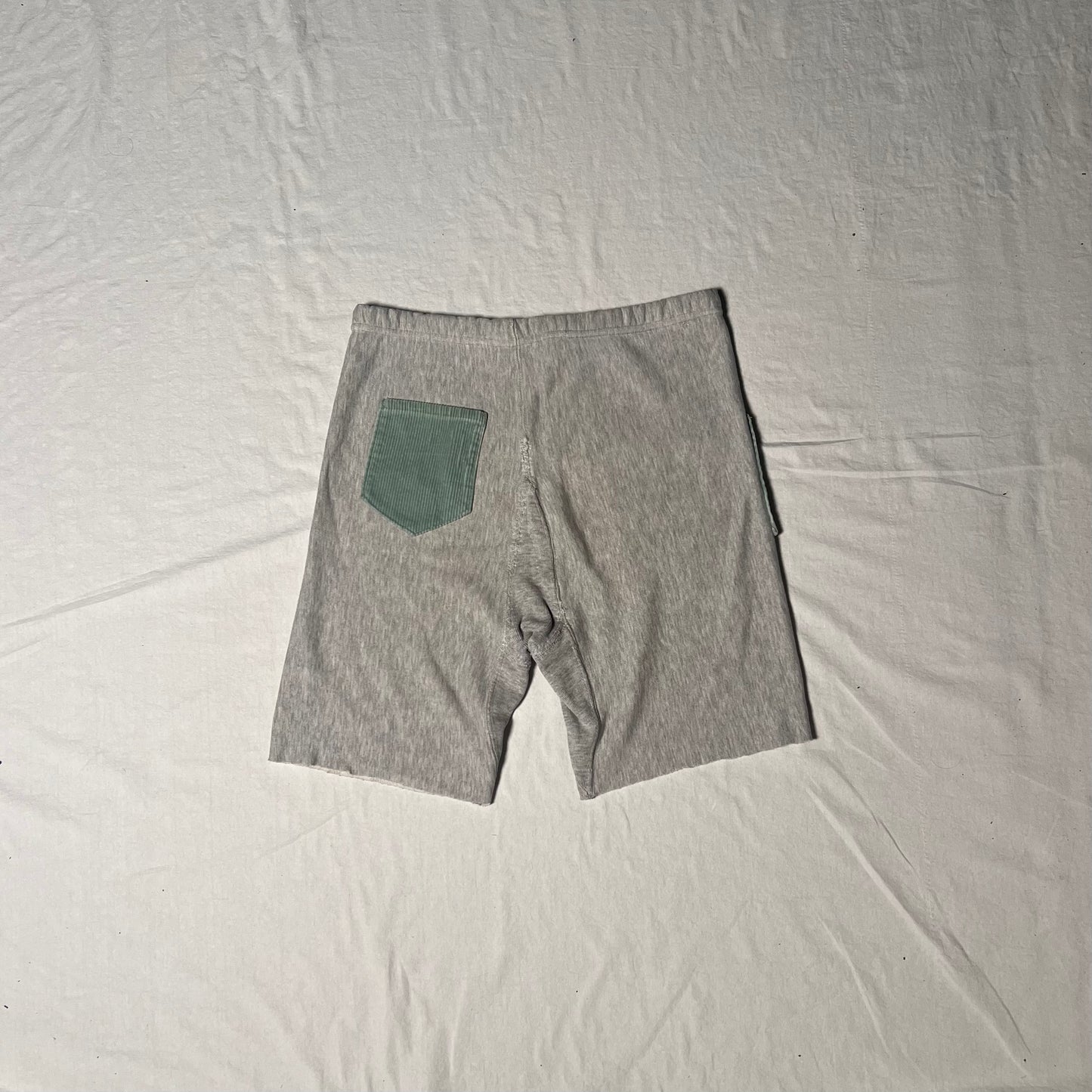 Upcycle Sweat Shorts / Gray